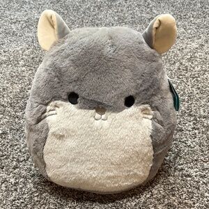 Squishmallows Fuzz-A-Mallows Miper the Grey Chinchilla with Light Grey Belly